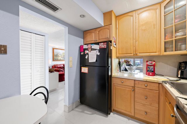 2317 SW 81st Terrace 3, North Lauderdale, FL 33068