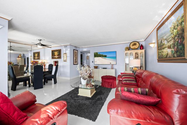 2317 SW 81st Terrace 3, North Lauderdale, FL 33068