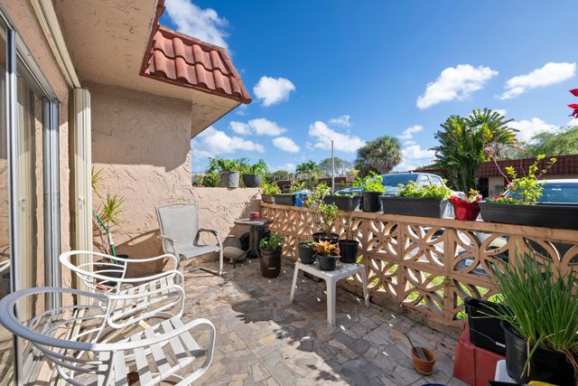 2317 SW 81st Terrace 3, North Lauderdale, FL 33068