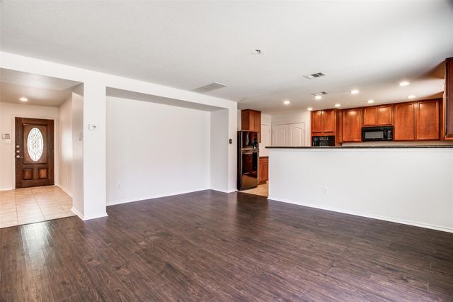 2017 Sydnee DR, Leander, TX 78641