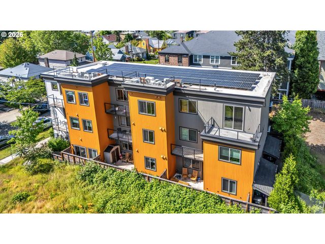 6822 N GREENWICH Ave 205, Portland, OR 97217