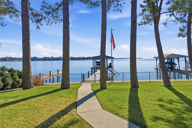 199 Seaside Drive, Gun Barrel City, TX 75156