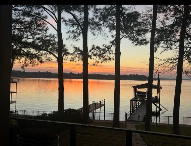 199 Seaside Drive, Gun Barrel City, TX 75156