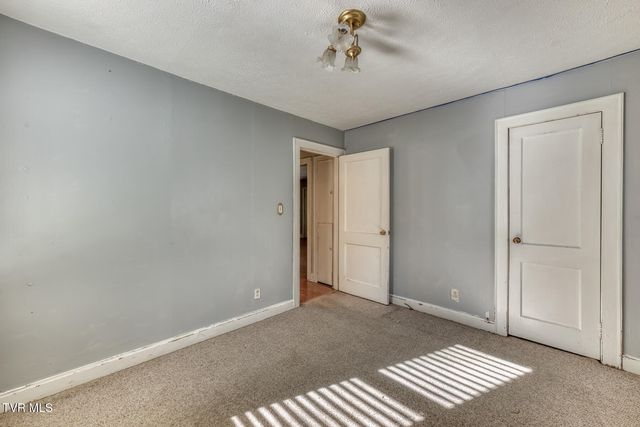 2222 Windsor Avenue, Bristol, TN 37620