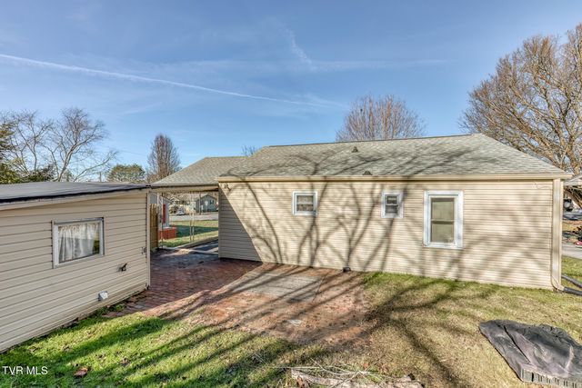 2222 Windsor Avenue, Bristol, TN 37620