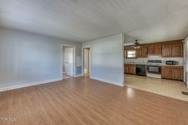 2222 Windsor Avenue, Bristol, TN 37620