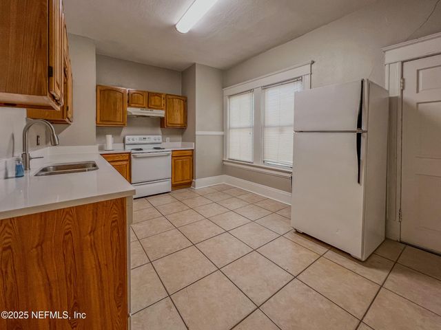 2805 POST Street, Jacksonville, FL 32205