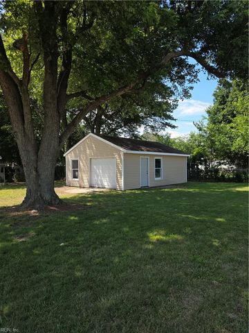 22 Gumwood DR, Hampton, VA 23666