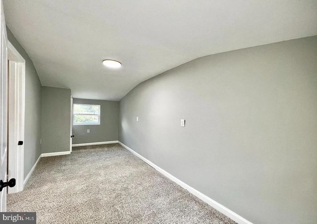 516 10TH AVE, Lindenwold, NJ 08021