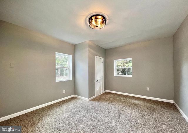 516 10TH AVE, Lindenwold, NJ 08021