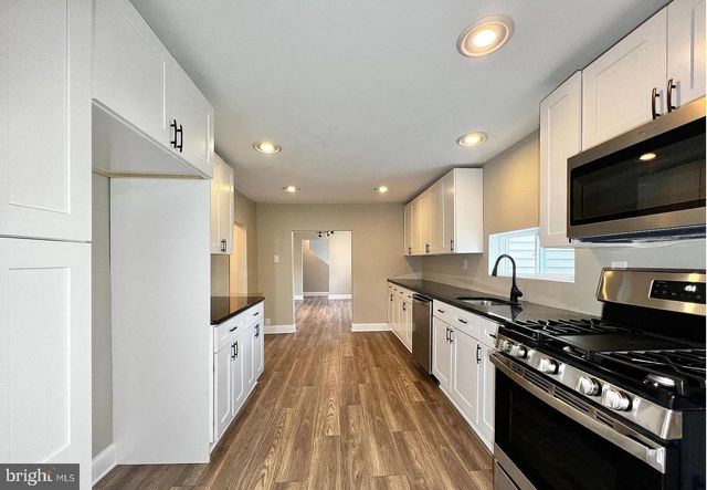 516 10TH AVE, Lindenwold, NJ 08021