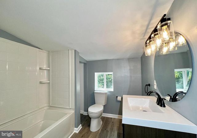 516 10TH AVE, Lindenwold, NJ 08021