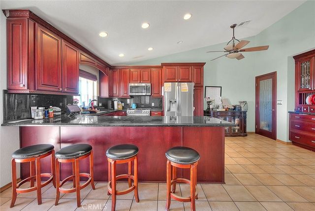 13053 ROSE VISTA RD, Phelan, CA 92371