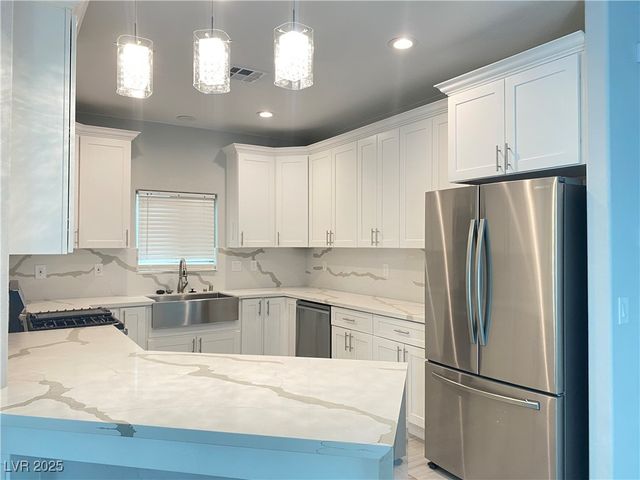 9637 Greensburg Avenue, Las Vegas, NV 89178