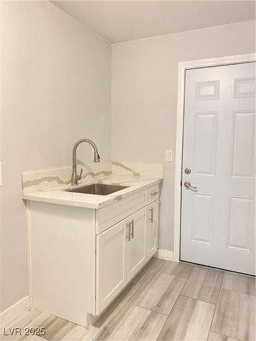 9637 Greensburg Avenue, Las Vegas, NV 89178