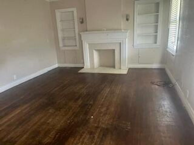 206 S White Street, Floydada, TX 79235