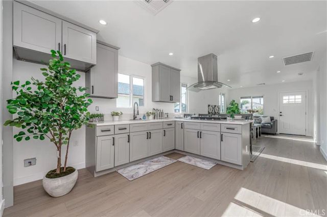 3818 Crawford, Los Angeles, CA 90011