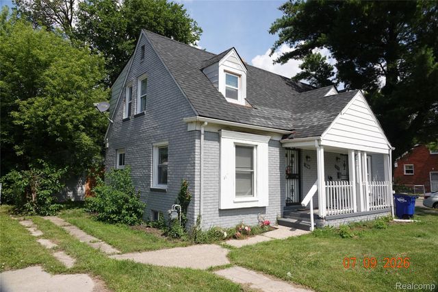 18651 & 18653 Kelly Rd, Detroit, MI 48224
