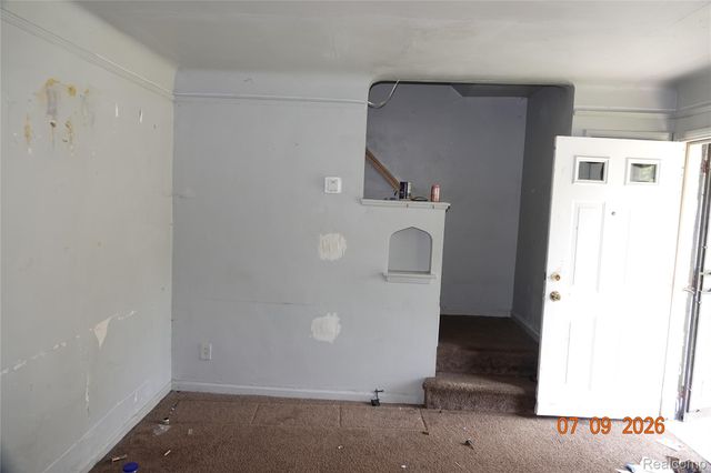 18651 & 18653 Kelly Rd, Detroit, MI 48224