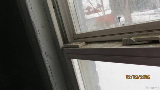 18651 & 18653 Kelly Rd, Detroit, MI 48224