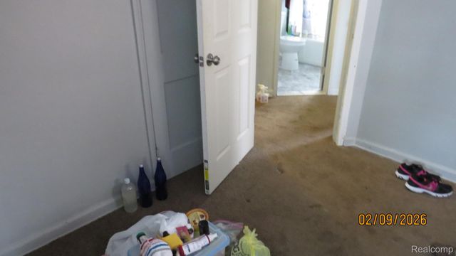 18651 & 18653 Kelly Rd, Detroit, MI 48224