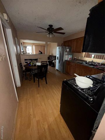 346 Labadie Street, Ecorse, MI 48229