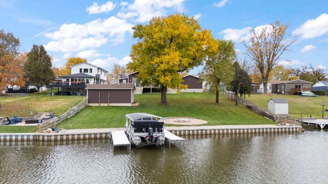 789 S Lakeview Drive, Lowell, IN 46356