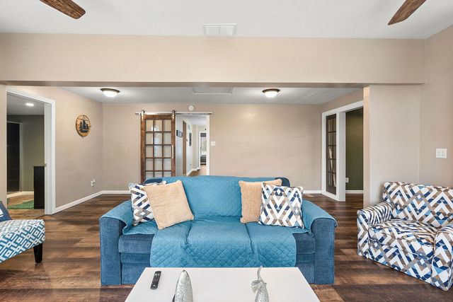 789 S Lakeview Drive, Lowell, IN 46356