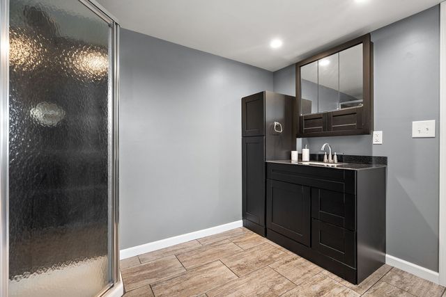 789 S Lakeview Drive, Lowell, IN 46356