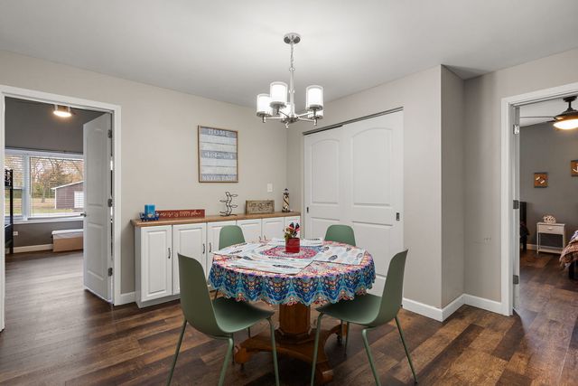 789 S Lakeview Drive, Lowell, IN 46356