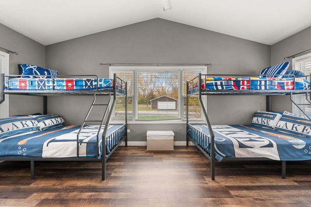 789 S Lakeview Drive, Lowell, IN 46356