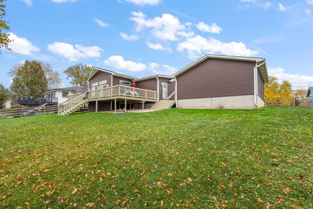 789 S Lakeview Drive, Lowell, IN 46356