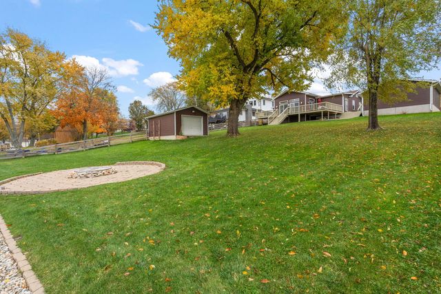789 S Lakeview Drive, Lowell, IN 46356