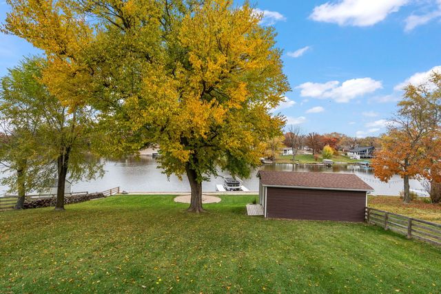 789 S Lakeview Drive, Lowell, IN 46356