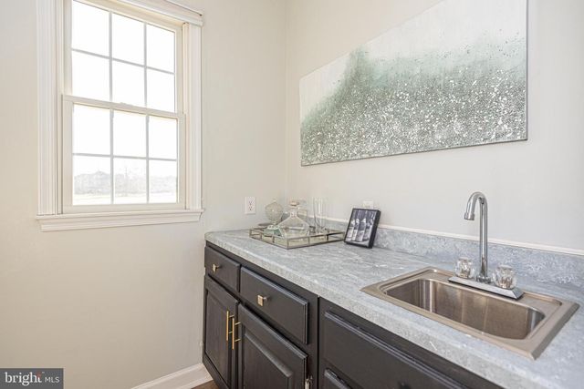 10 RINGED NECK LN, Camden Wyoming, DE 19934