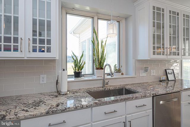 10 RINGED NECK LN, Camden Wyoming, DE 19934