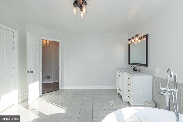 10 RINGED NECK LN, Camden Wyoming, DE 19934