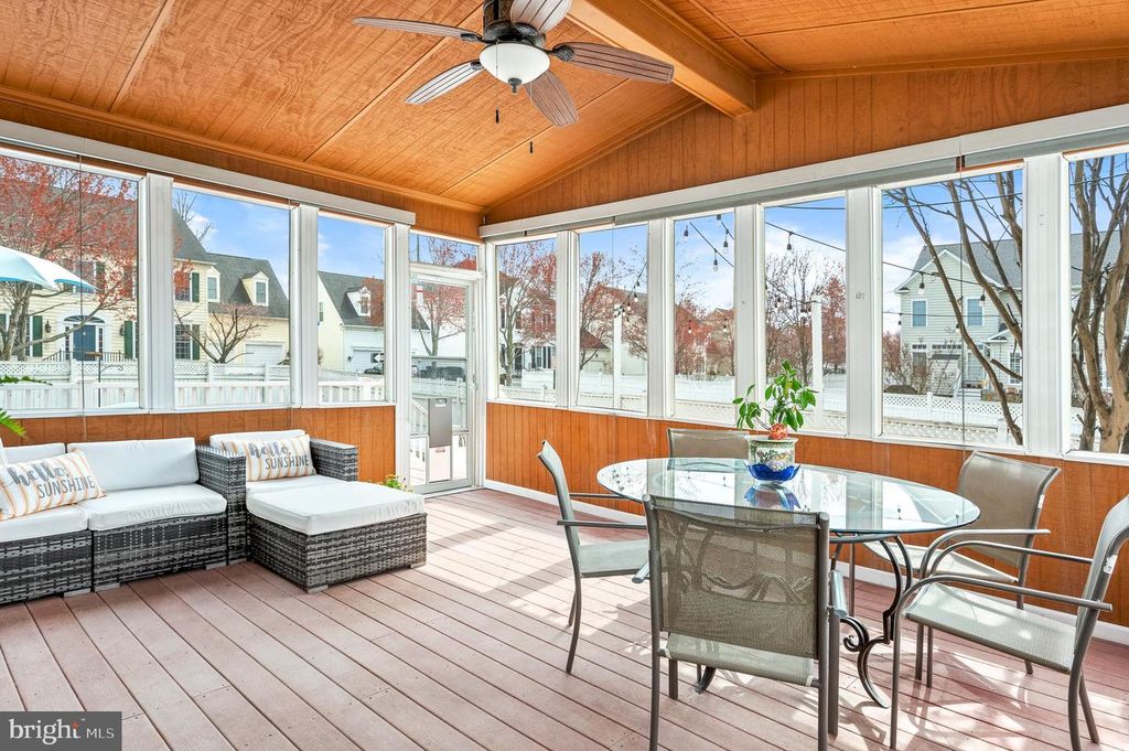 20453 PECKHAM ST, Ashburn, VA 20147