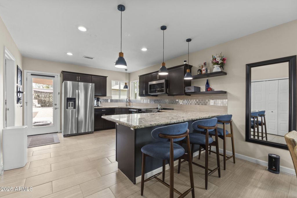 Image 10 of property listing at 2302 W ORANGE Drive, Phoenix, AZ 85015