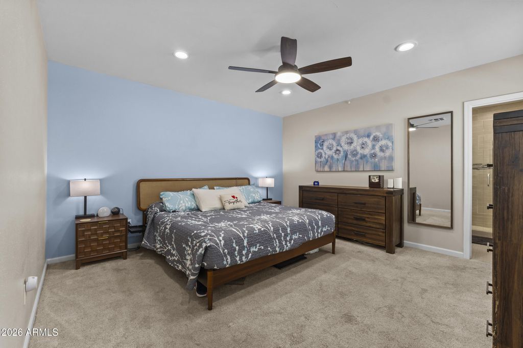 Image 16 of property listing at 2302 W ORANGE Drive, Phoenix, AZ 85015