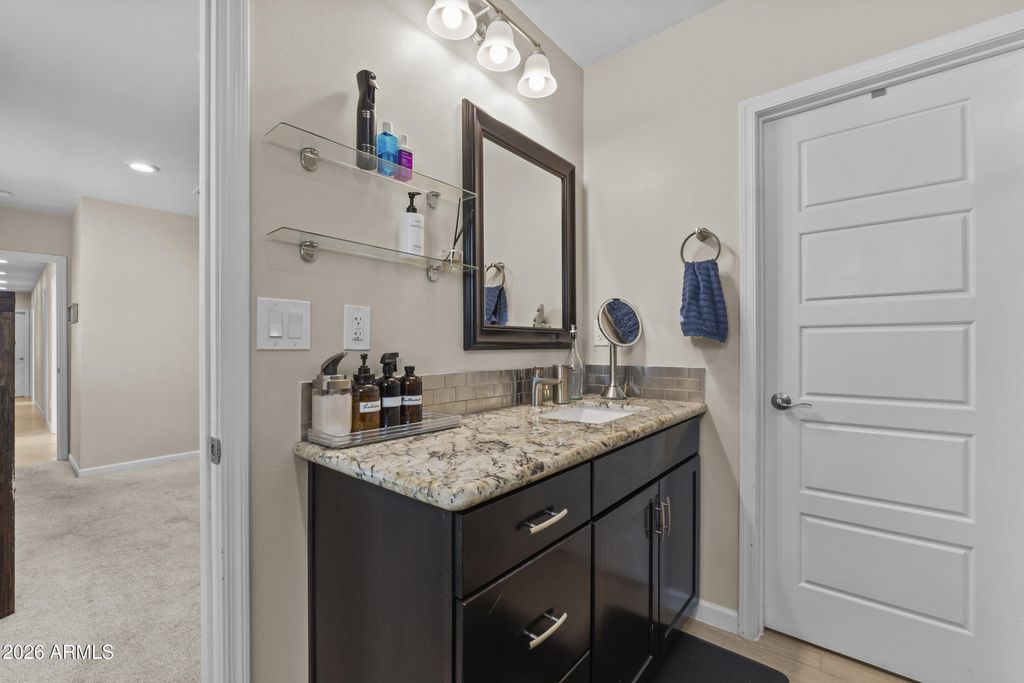 Image 19 of property listing at 2302 W ORANGE Drive, Phoenix, AZ 85015