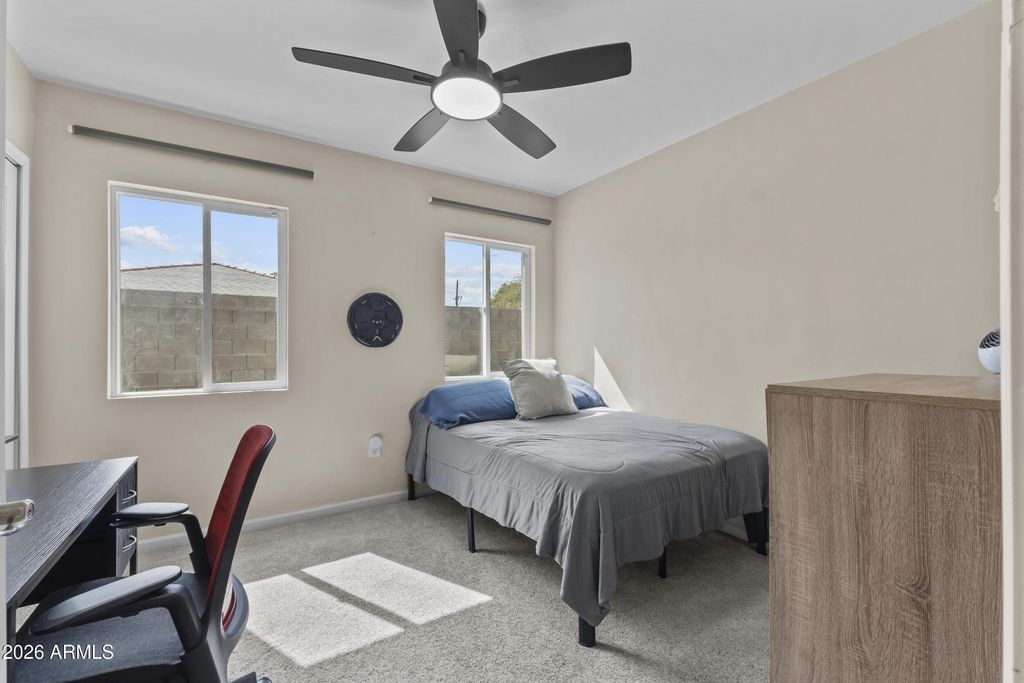 Image 25 of property listing at 2302 W ORANGE Drive, Phoenix, AZ 85015