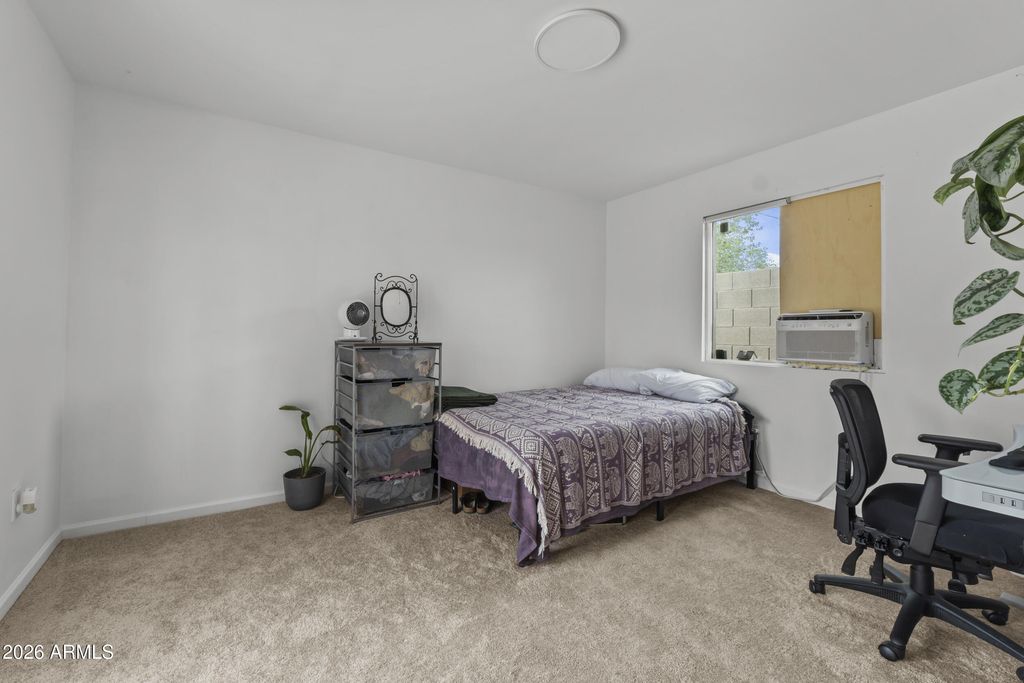 Image 35 of property listing at 2302 W ORANGE Drive, Phoenix, AZ 85015