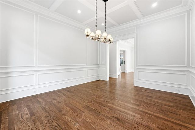 10765 Shallowford Road, Roswell, GA 30075