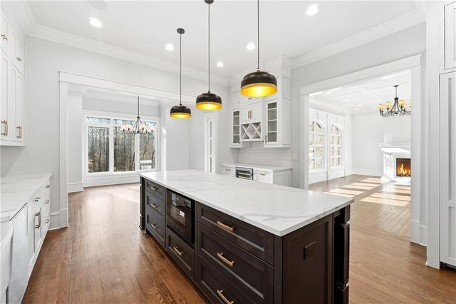 10765 Shallowford Road, Roswell, GA 30075