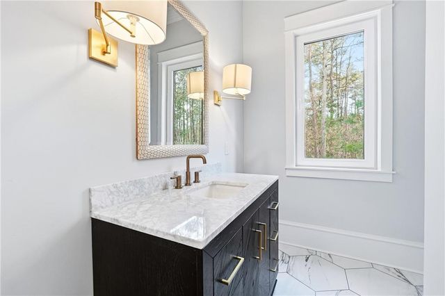 10765 Shallowford Road, Roswell, GA 30075