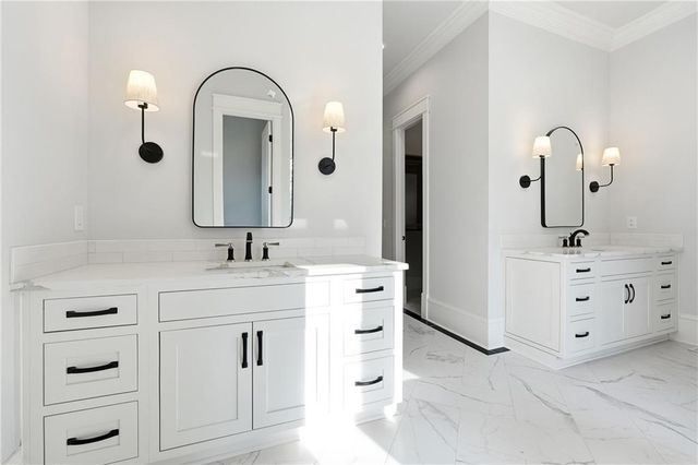 10765 Shallowford Road, Roswell, GA 30075