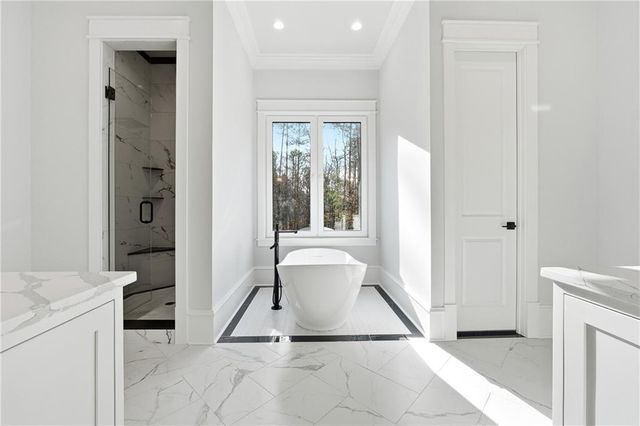 10765 Shallowford Road, Roswell, GA 30075