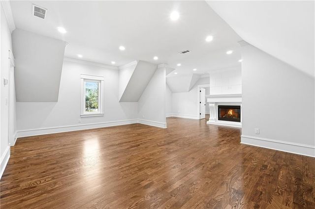 10765 Shallowford Road, Roswell, GA 30075