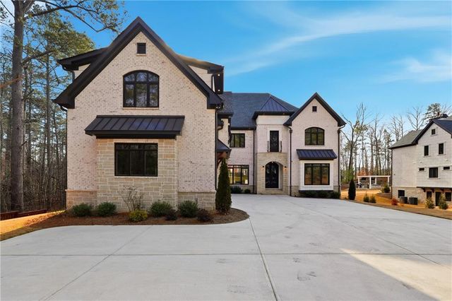 10765 Shallowford Road, Roswell, GA 30075